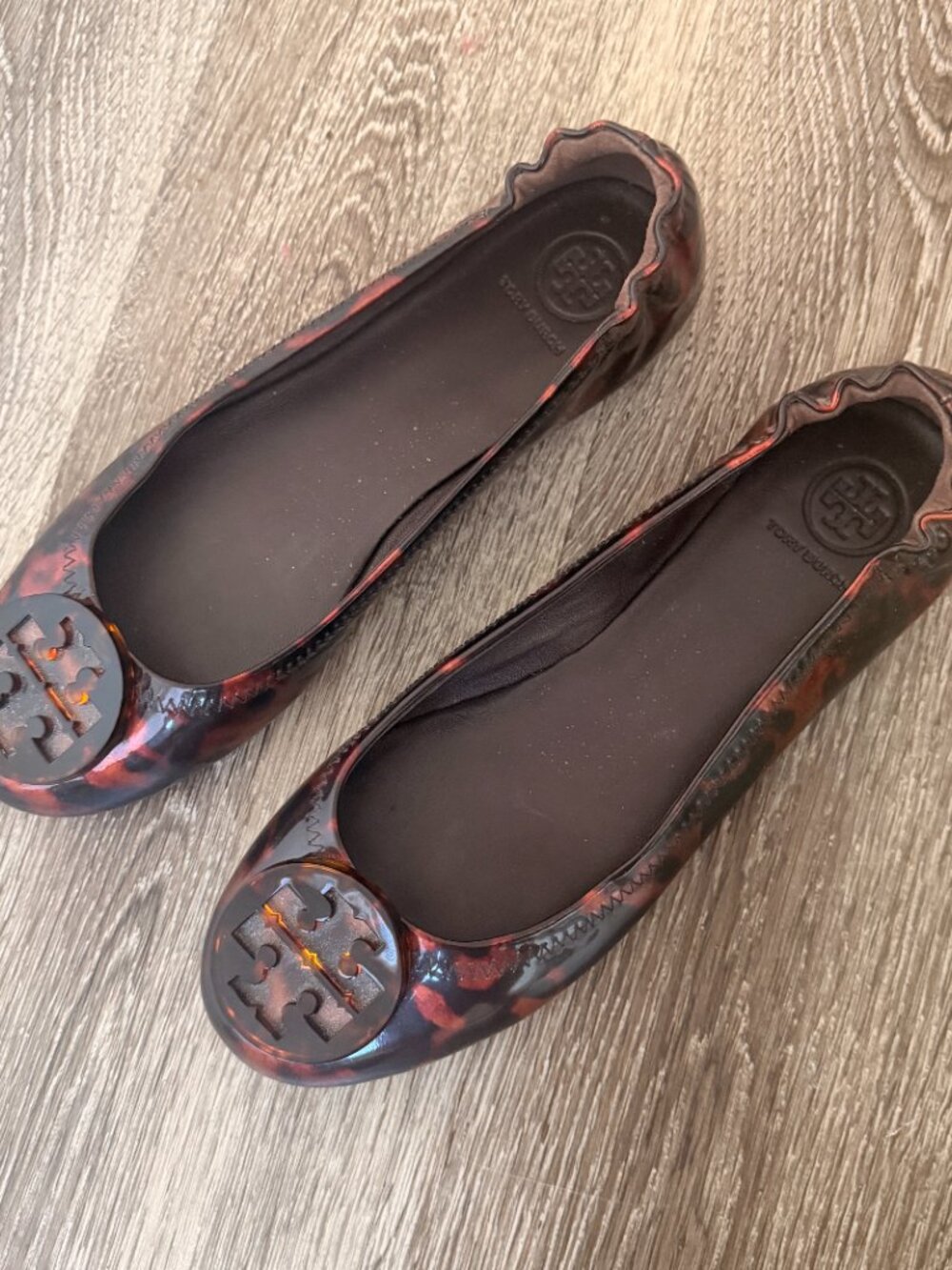 Tory Burch Minnie Tortoise Ballet Flat Printed Patent Size 7